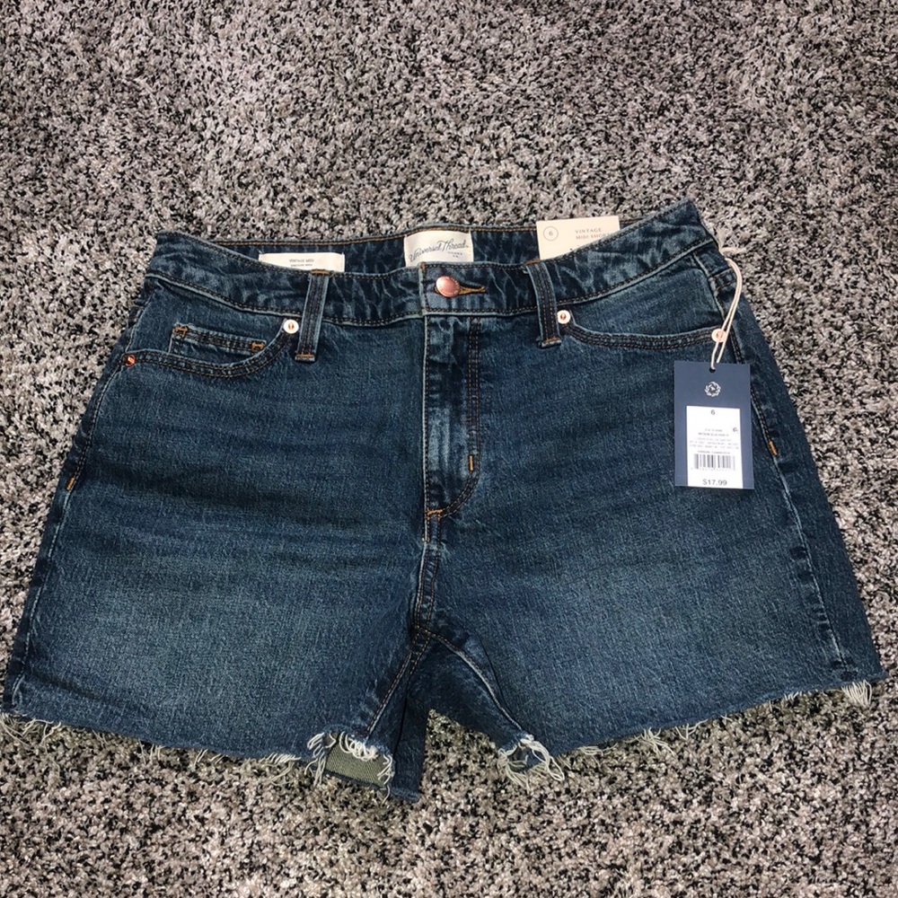 Universal Thread jean shorts